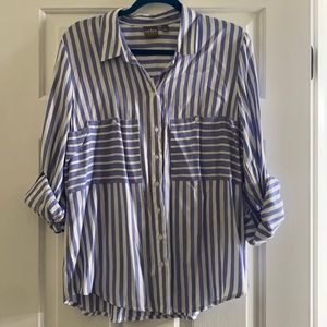 NEW Women's Classic-Fit Long-Sleeve Button-Down Shirt